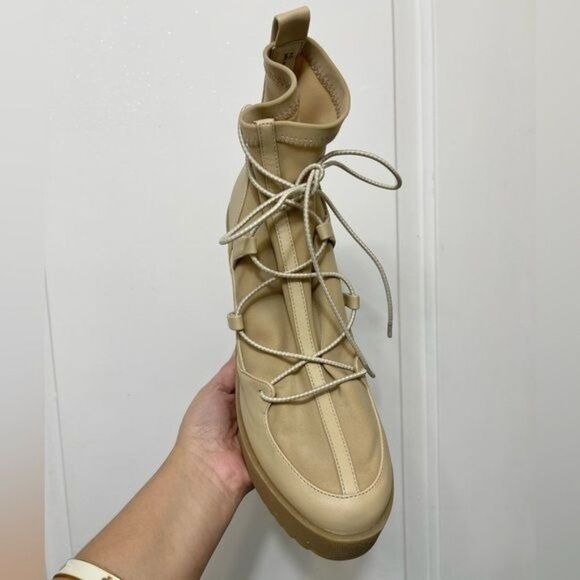 STEVE MADDEN Atomic Wedge Lace-Up Bootie - 8.5 - Picture 6 of 10